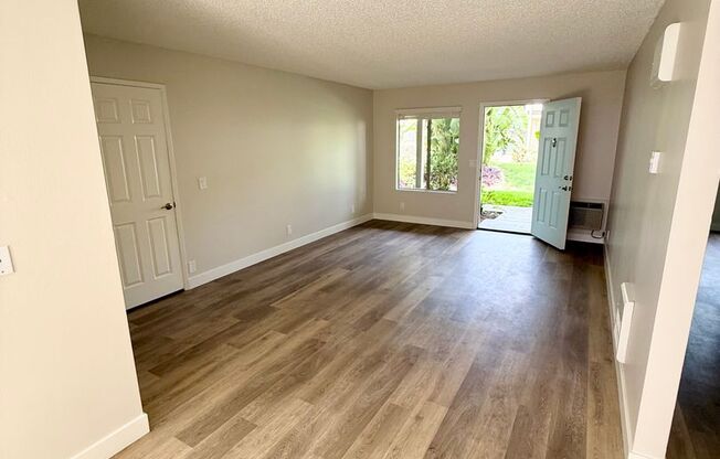 2 beds, 2 baths, 1,000 sqft, $2,695, Unit 1C