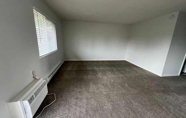 2 beds, 2 baths, 890 sqft, $3,195, Unit 777-287