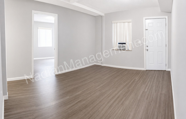 2 beds, 1 bath, 750 sqft, $1,800, Unit 5200-4