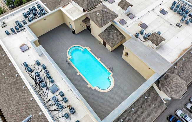 2/2 Condo Near UT!