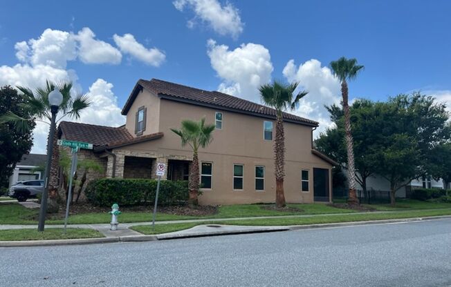 Spectacular 5/4 with 3 car garage home in Winter Garden