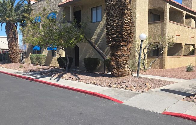 Beautiful CONDO 2 Bedroom- 2 Bath