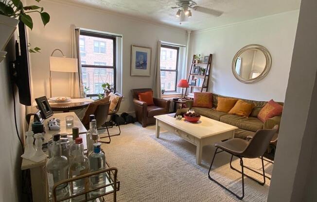 240 E 24 ST