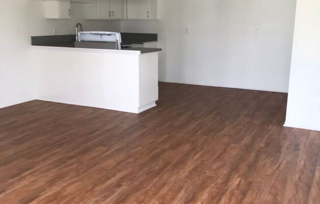 3 beds, 2 baths, 1,200 sqft, $2,995, Unit 1220 - N2