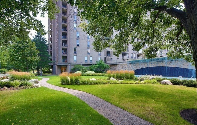 2 beds, 2 baths, 1,025 sqft, $4,200, Unit 602