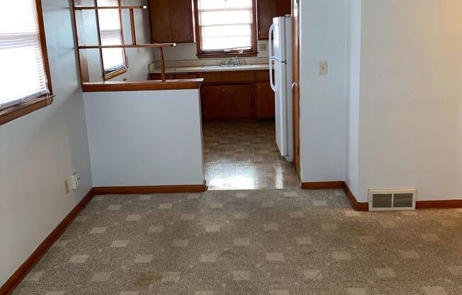7305 W. Hampton Ave.