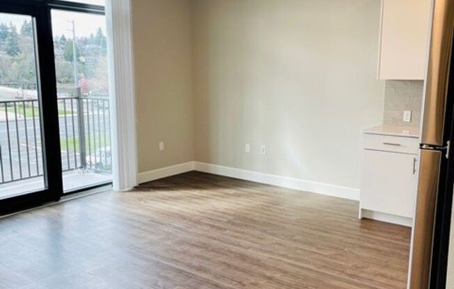 1 bed, 1 bath, 450 sqft, $1,925, Unit 430-301