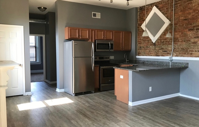 Walnut St. Apartments
