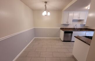 2 beds, 1 bath, $1,895