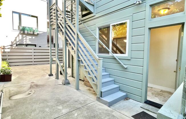 3 beds, 2.5 baths, $4,925, Unit 329 Presidio Ave