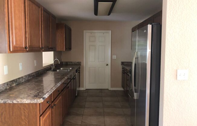 3 beds, 2 baths, $2,150