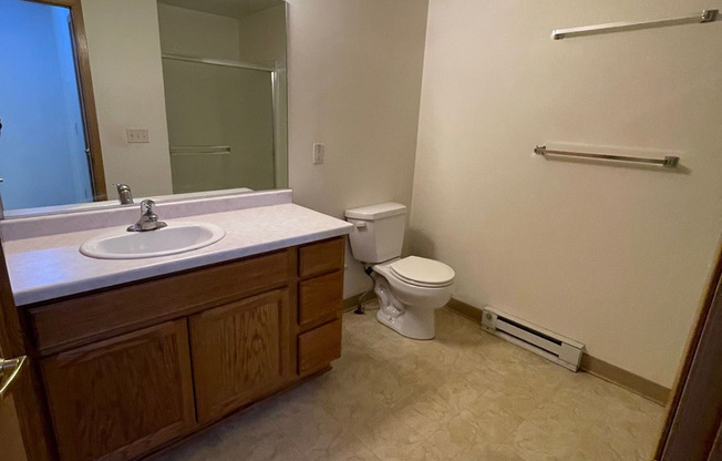 3 beds, 2 baths, 810 sqft, $1,345, Unit TE218X-243