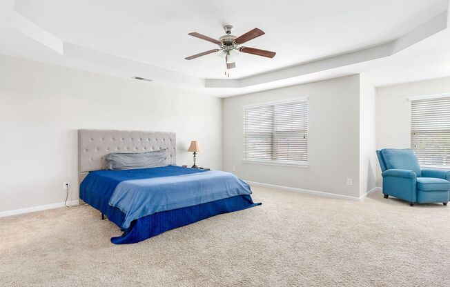 4 beds, 3 baths, $2,400
