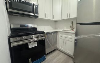 1 bed, 1.5 baths, $3,000, Unit 1B