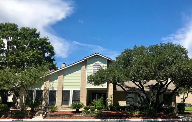 Welcome to Palisades Park Apartments