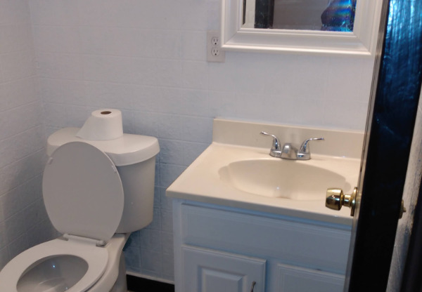 6434 MOCKINGBIRD LN S