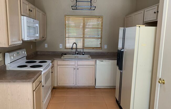 Wonderful 3 bedroom 2.5 bath home located in the golf course community of Western Skies