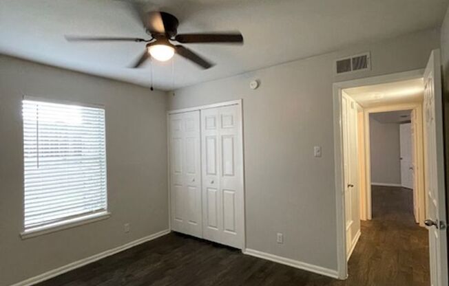 2 beds, 2 baths, 931 sqft, $1,185, Unit 14-1415