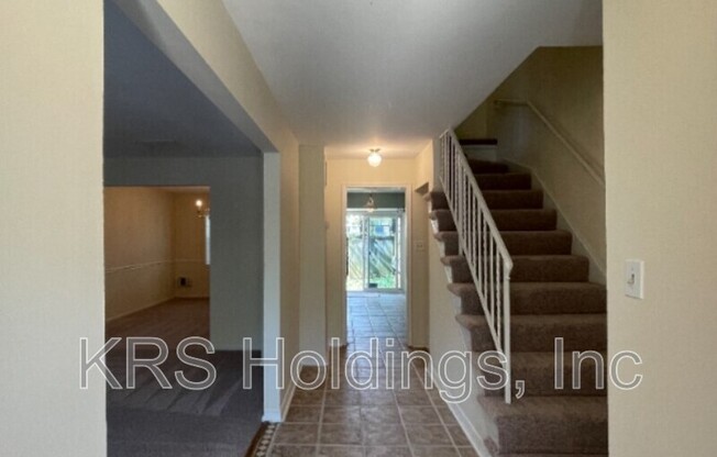 222 Commons Dr NW
