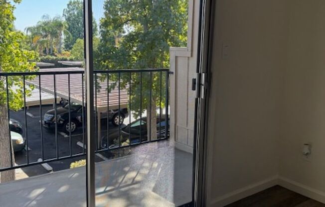 Studio, 1 bath, 436 sqft, $1,225, Unit 21