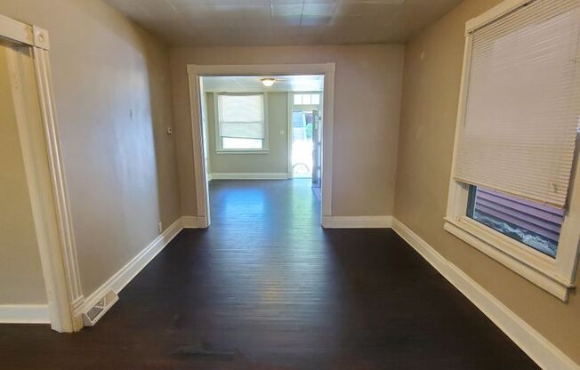 1 bed, 1 bath, $1,100, Unit Apt 1