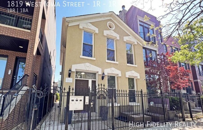 1819 W IOWA ST