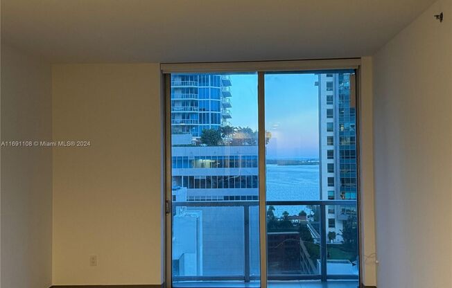 2 beds, 2 baths, 1,088 sqft, $4,000, Unit 1060 Brickell Ave # 17-07 (A11691108)