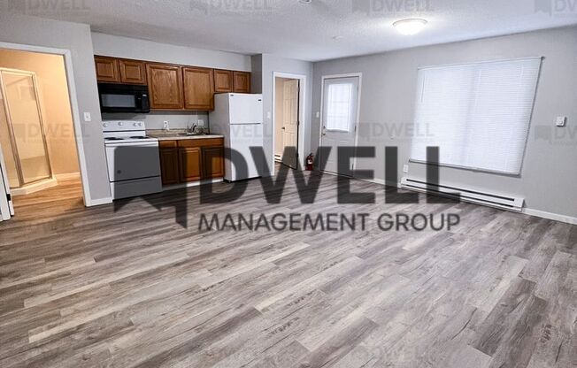 1 bed, 1 bath, $740, Unit 727A-1