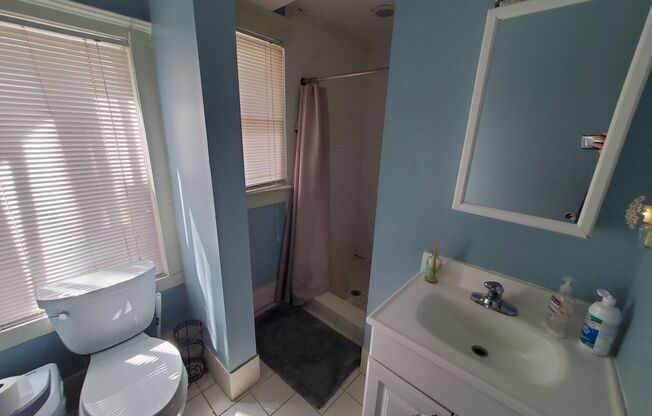 Studio, 1 bath, $1,425, Unit 04