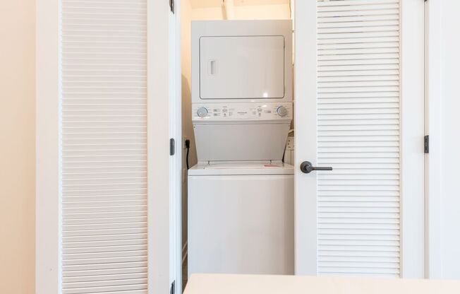 1 bed, 1 bath, 700 sqft, $1,650, Unit 408