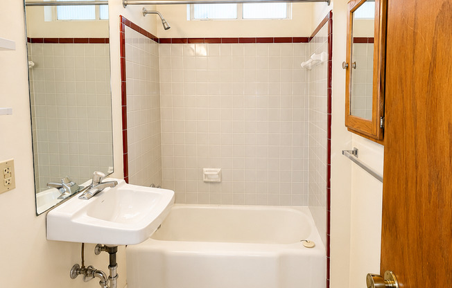 1 bed, 1 bath, 482 sqft, $1,150, Unit 223A