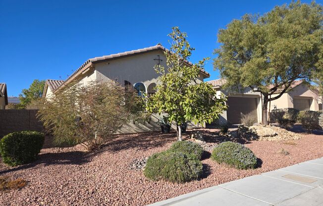 A Fabulous 4 Bedroom or 3 + A den House in NW Las Vegas