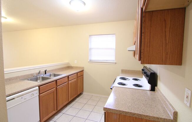 2 beds, 2 baths, $1,295