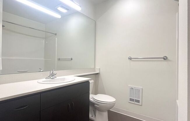 1 bed, 1 bath, 450 sqft, $1,600, Unit 204