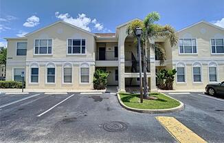 8834 GRAND PALMS CIR