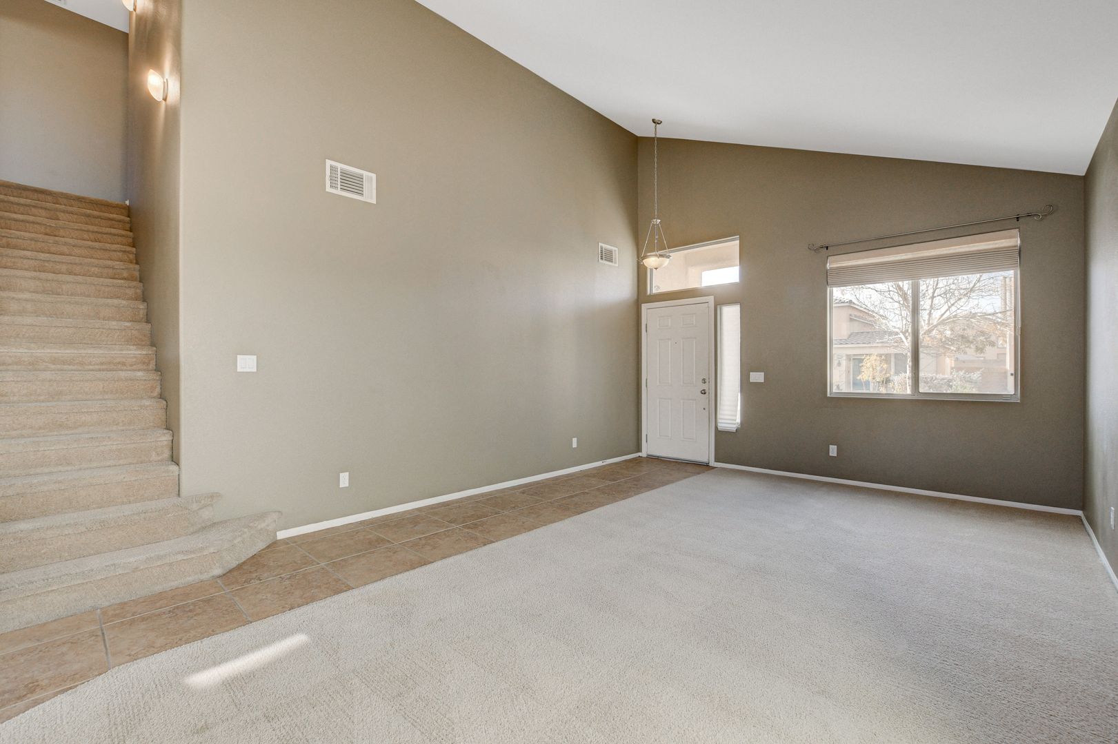 6224 Fort Worth - Open Floorplan - Granite Counters