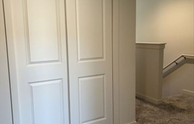 2 beds, 2.5 baths, 1,268 sqft, $1,850, Unit #55