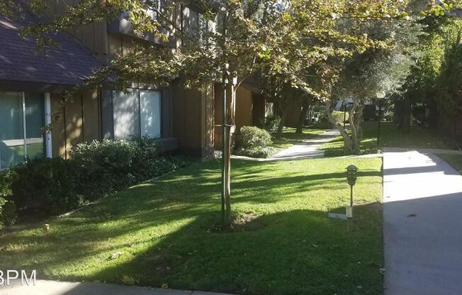 20111 Leadwell Street, Unit 7