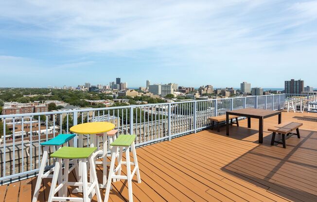 2 beds, 1 bath, 451 sqft, $2,300, Unit 811