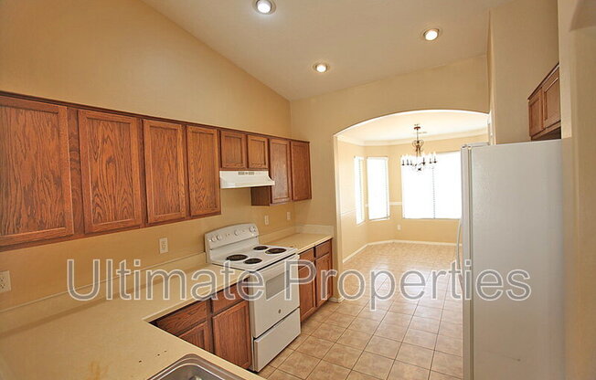 2333 W MALDONADO RD