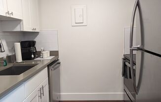 1 bed, 1 bath, 570 sqft, $3,000, Unit 1106