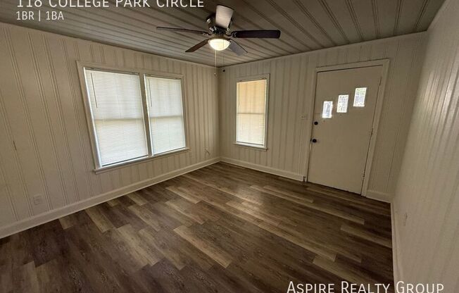 118 COLLEGE PARK CIR