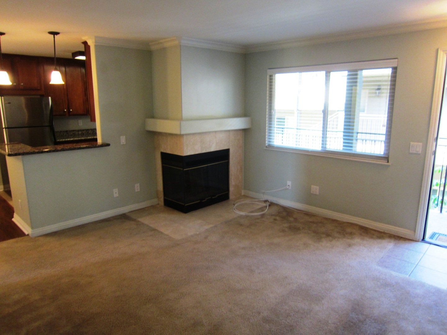 55th - 2BD/2BA, Granite/Stainless Kitchen, Balcony, Pets OK!