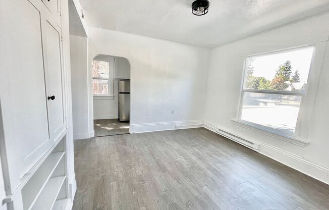 Beautiful Remodeled Studio on South Hill!