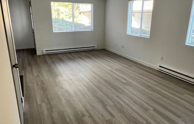 A113 - 11334 3rd Ave NE (4Plex)