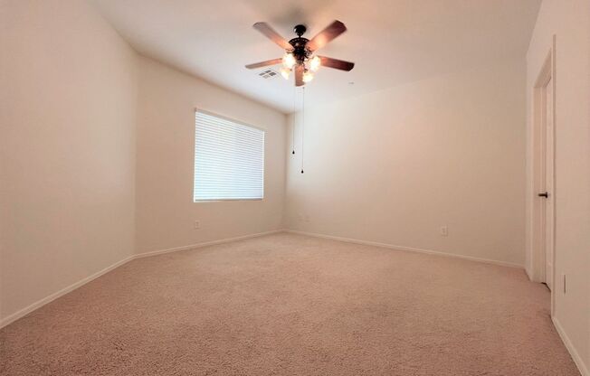 3 beds, 2 baths, $1,590, Unit # 2142