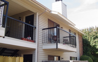 Spacious 1 Bedroom condo close to campus!