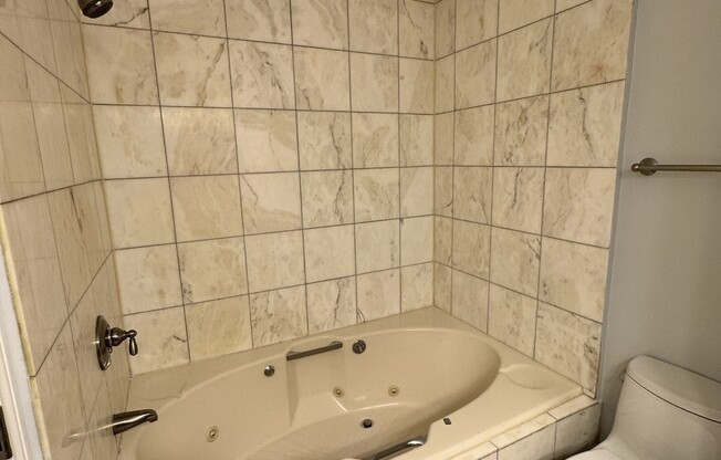 2 beds, 2.5 baths, 1,440 sqft, $3,950, Unit 704