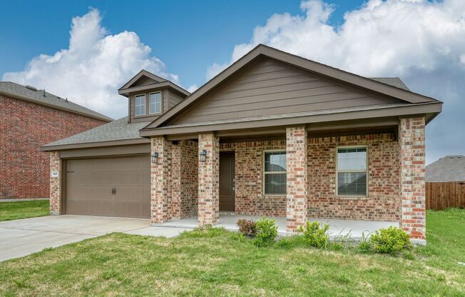 ****A Gorgeous 4 Bed and 2.5 Bath Property in Anna with Anna ISD schools****
