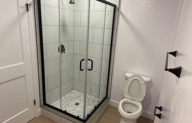 2 beds, 2 baths, 895 sqft, $3,398, Unit 100